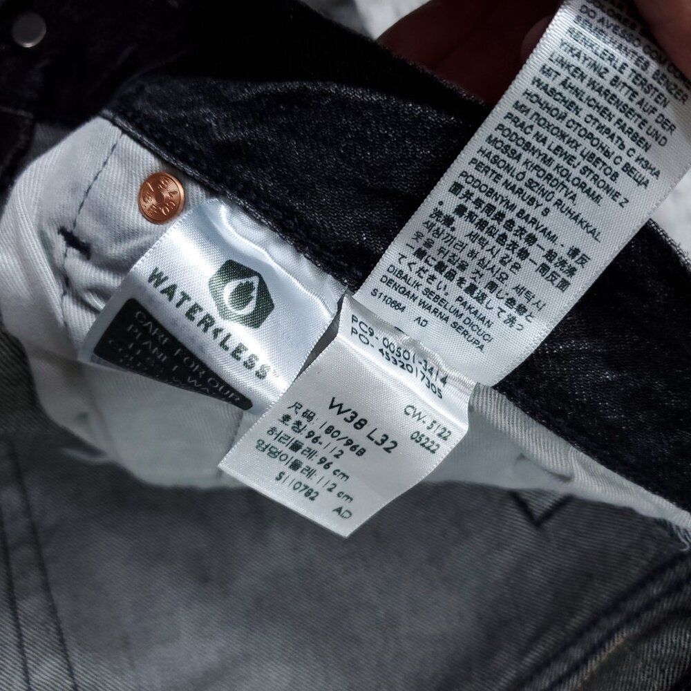 Levi's Premium 501 Original Straight Jeans Faded Black Distressed Size 38 X 32 - Picture 5 of 11